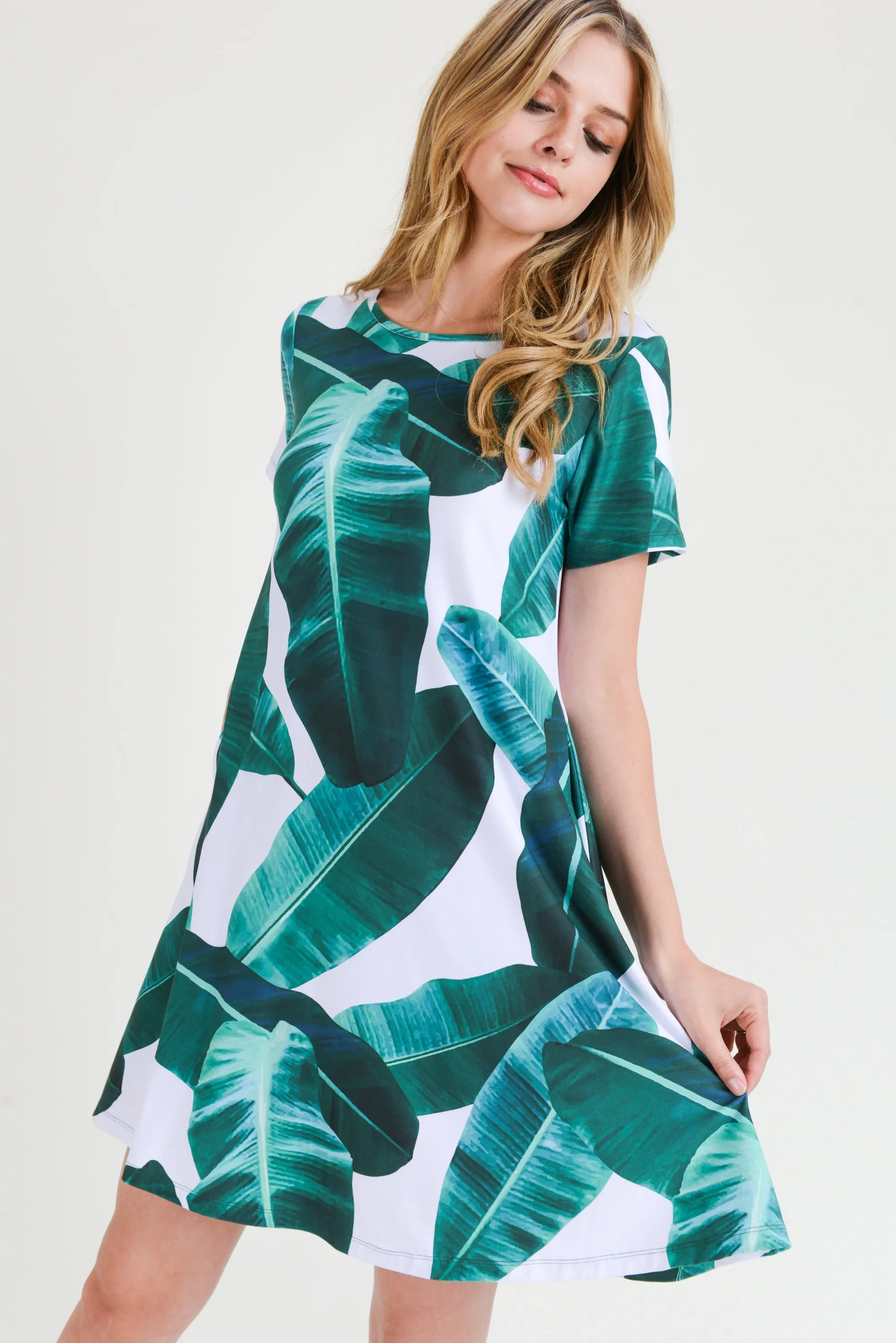 Tropical Resort Palm Leaf Print Short Sleeve Swing Dress